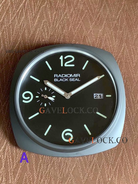 AAA Copy Panerai Radiomir Black Seal Green Markers Wall Clock PAM00287 AAA Copy Panerai Radiomir Black Seal Green Markers Wall Clock PAM00287